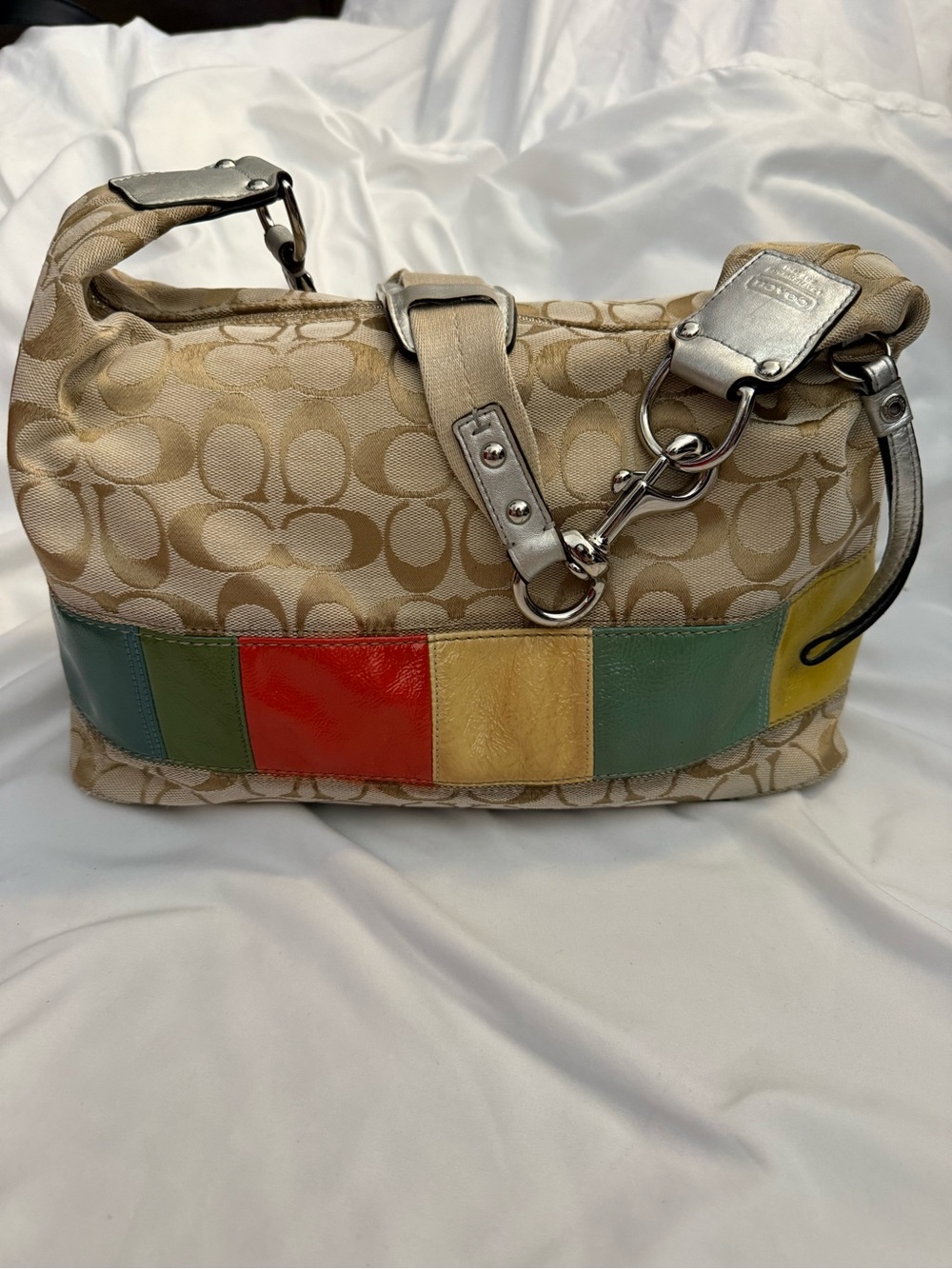 EUC Vintage Coach Gallery Signature
Hobo Shoulder Bag with Multicolor Stripe - Picture 3 of 15